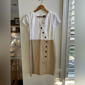 NWT Ann Taylor dress. White and tan with buttons. Sized 4.